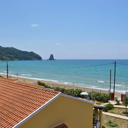 Дом отдыха Beachfront Vacation Eftichia Агиос-Гордиос