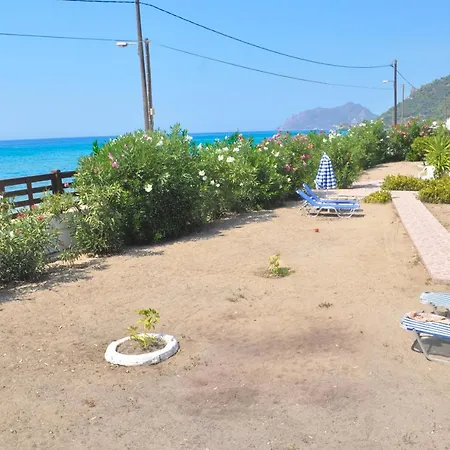 Beachfront Vacation Eftichia