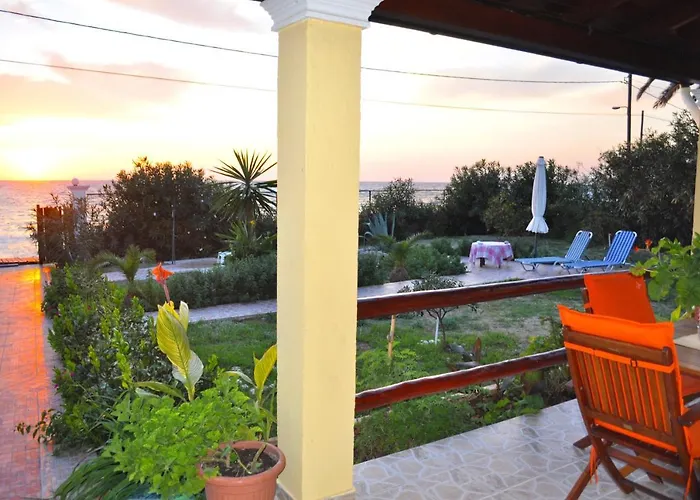 Beachfront Vacation Eftichia Vakantiehuis
