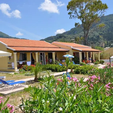 Beachfront Vacation Eftichia *